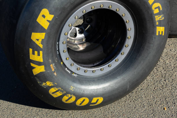 Vehicles Goodyear Reliant Tires