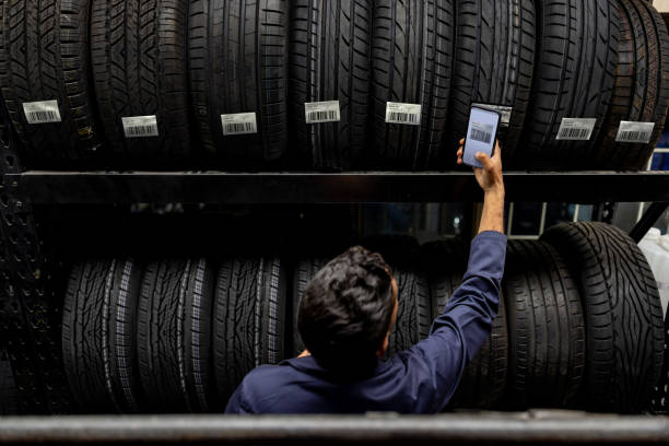 a man read tire code