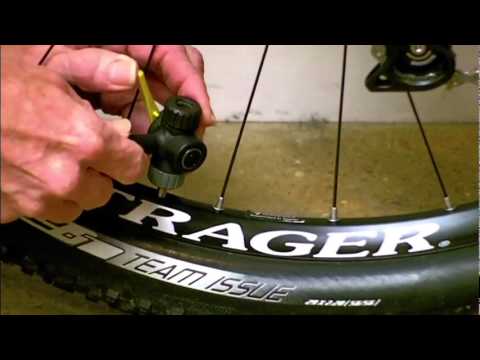 How to Pump a Bike Tire With a Presta Valve